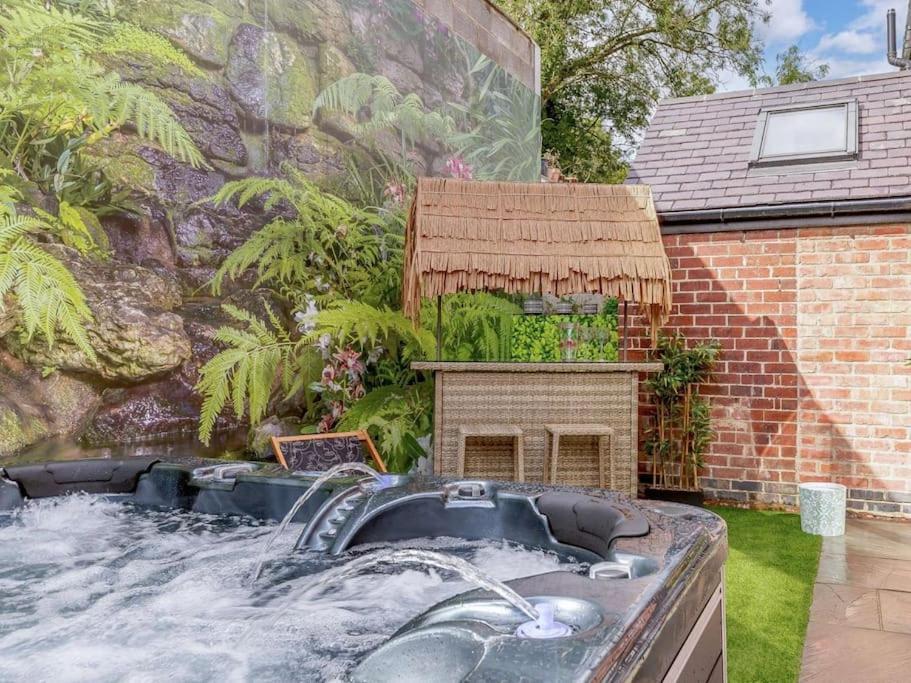 Dawns House Cromford, Peak District, Hot Tub, For 6 - Stunning Views Exterior foto